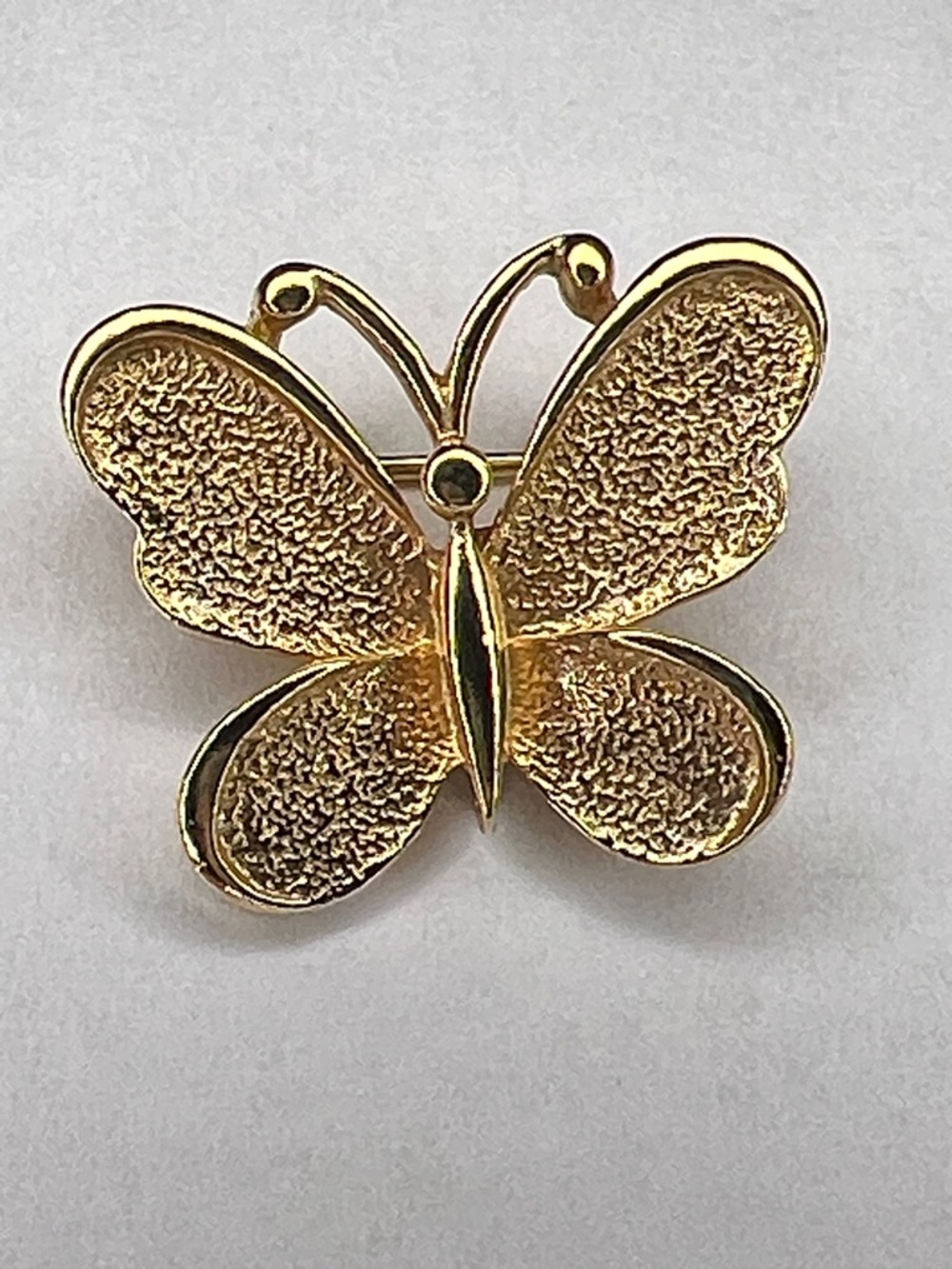 Vintage Sarah Coventry Golden Butterfly Brooch Pin Classic Fashion Jewelry